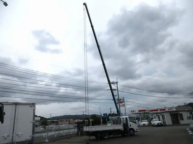 いすゞ エルフ TRG-NPR85AR(2WD)の写真22