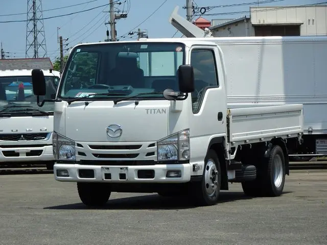 マツダ タイタン 2RG-LKR88A(2WD)の写真1