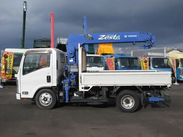 いすゞ エルフ SKG-NMR85R(2WD)の写真9