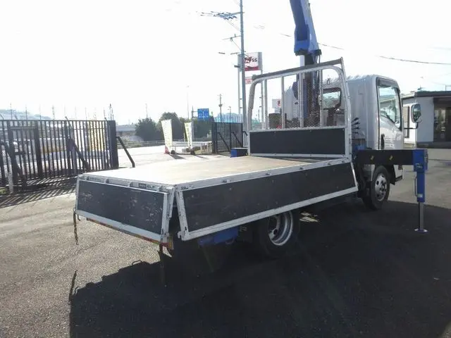 いすゞ エルフ SKG-NMR85R(2WD)の写真14