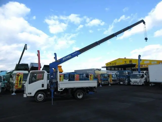 いすゞ エルフ SKG-NMR85R(2WD)の写真18