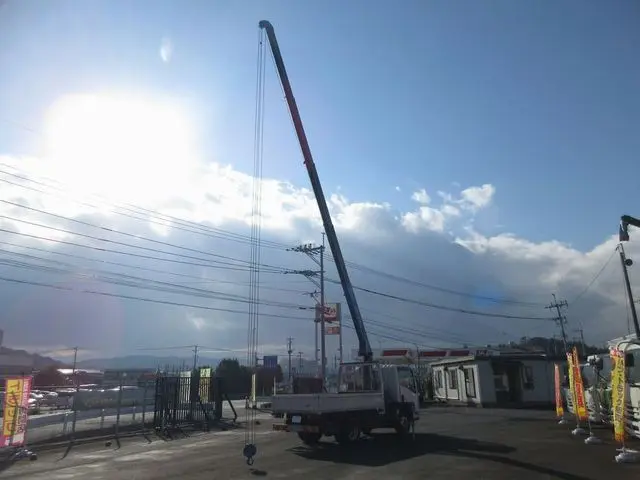 いすゞ エルフ SKG-NMR85R(2WD)の写真21