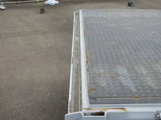 いすゞ エルフ 2RG-NMS88AR(4WD)の写真17