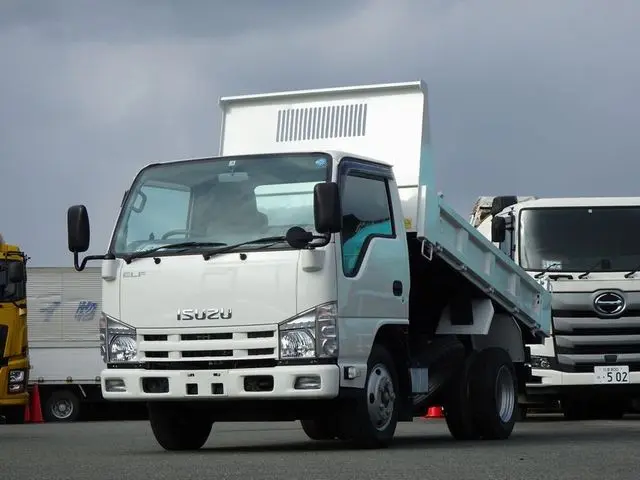 いすゞ エルフ TKG-NHR85A(2WD)の写真1