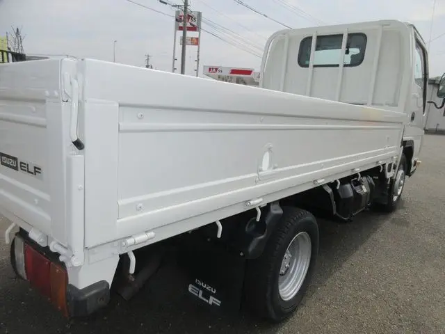 いすゞ エルフ TKG-NHR85A(2WD)の写真12