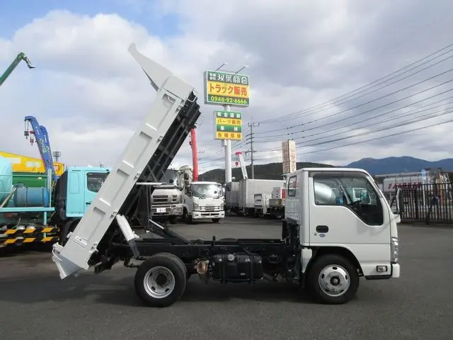 いすゞ エルフ TKG-NJR85ADの写真15