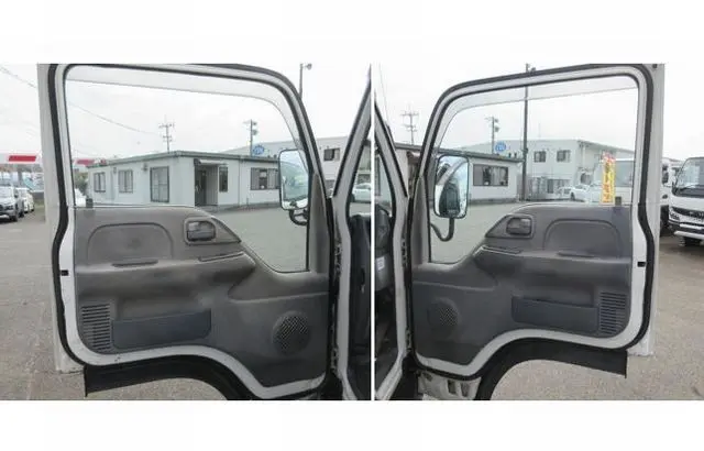 いすゞ エルフ TKG-NHR85A(2WD)の写真22