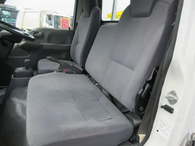 いすゞ エルフ TKG-NHR85A(2WD)の写真25
