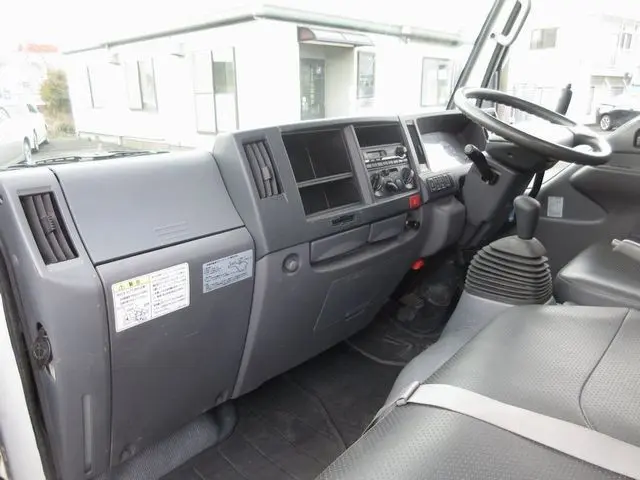 いすゞ エルフ TKG-NJR85ADの写真37