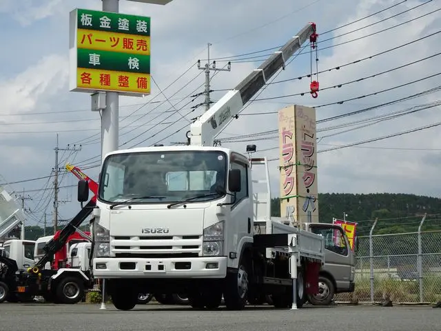 いすゞ エルフ SKG-NPR85YN(2WD)の写真1