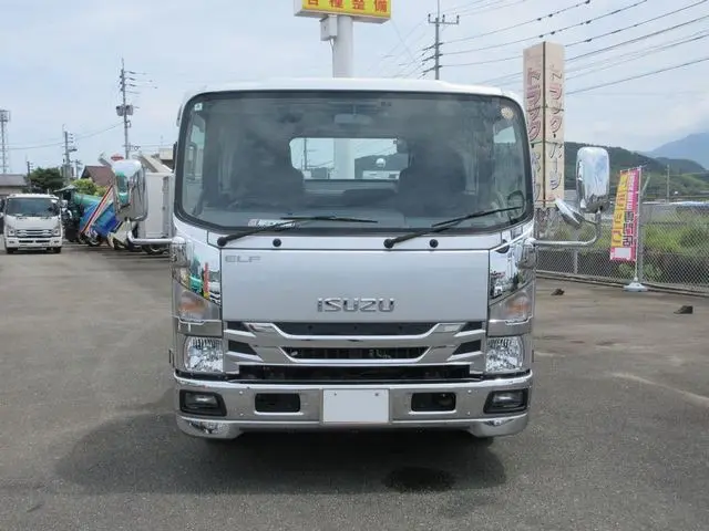 いすゞ エルフ 2RG-NPR88AN(2WD)の写真4