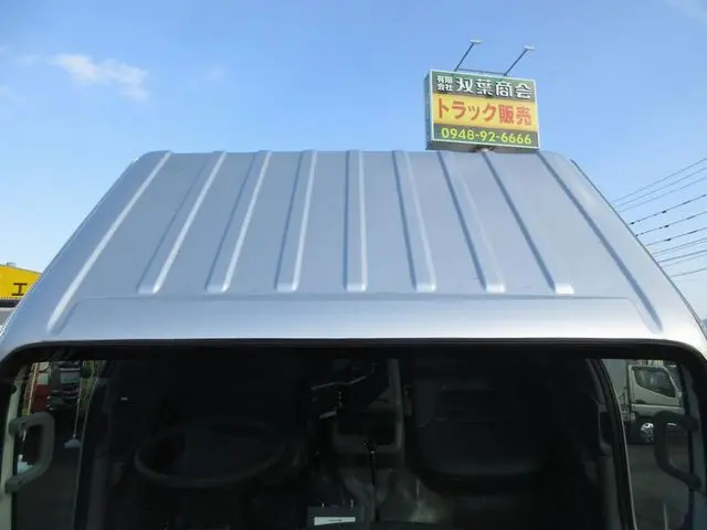 いすゞ エルフ TPG-NKR85N(2WD)の写真5