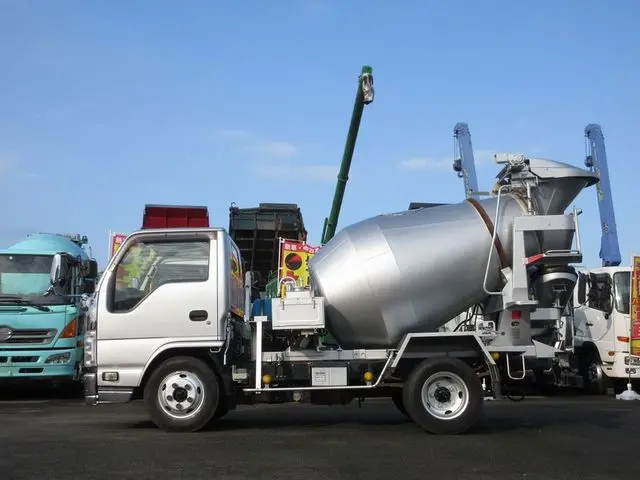 いすゞ エルフ TPG-NKR85N(2WD)の写真8