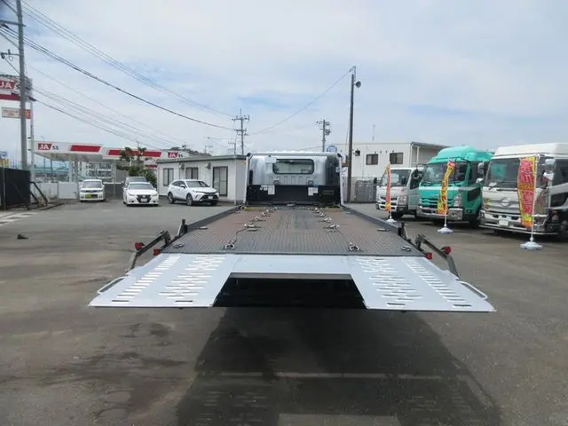 いすゞ エルフ 2RG-NPR88AN(2WD)の写真11