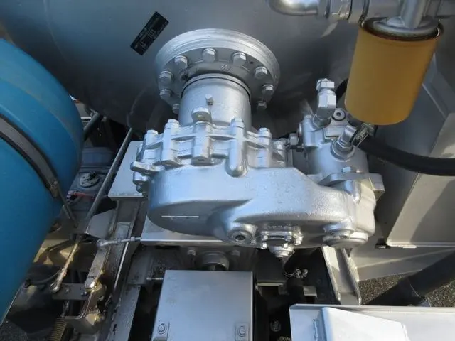 いすゞ エルフ TPG-NKR85N(2WD)の写真12