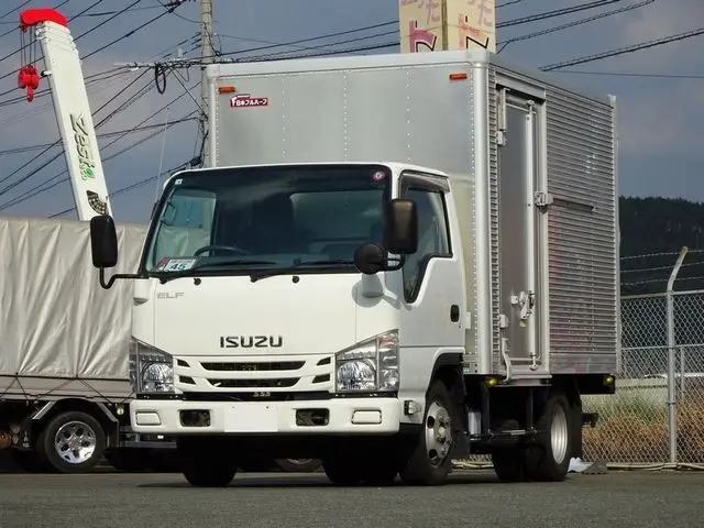いすゞ エルフ TRG-NHR85AN(2WD)の写真1