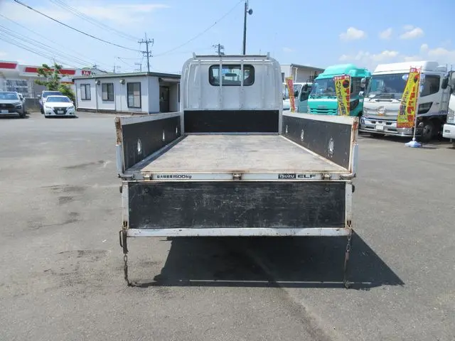 いすゞ エルフ TKG-NHR85A(2WD)の写真10