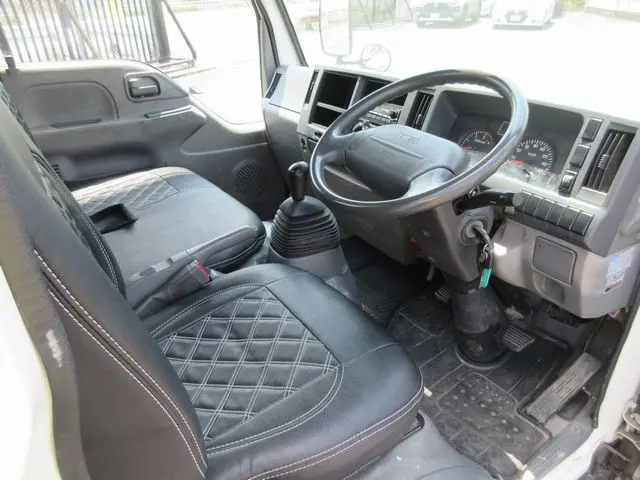 いすゞ エルフ TKG-NHR85A(2WD)の写真26
