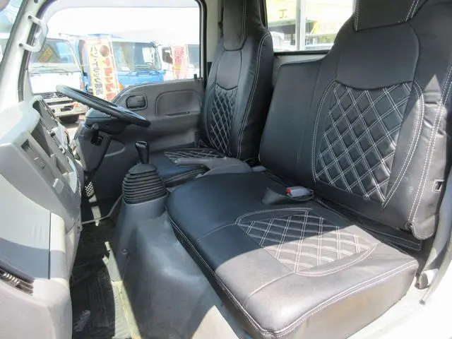 いすゞ エルフ TKG-NHR85A(2WD)の写真27