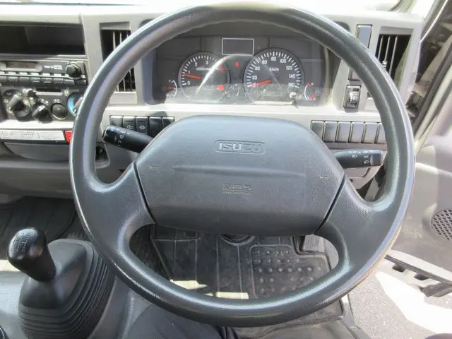 いすゞ エルフ TKG-NHR85A(2WD)の写真29