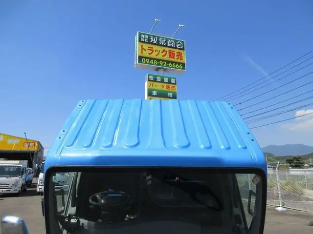 いすゞ エルフ TKG-NMR85N(2WD)の写真6