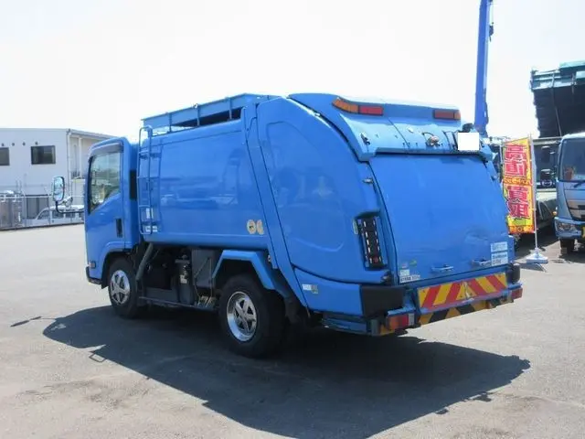 新明和製回転板式パッカー車|いすゞ エルフ TKG-NMR85N(2WD)の写真8