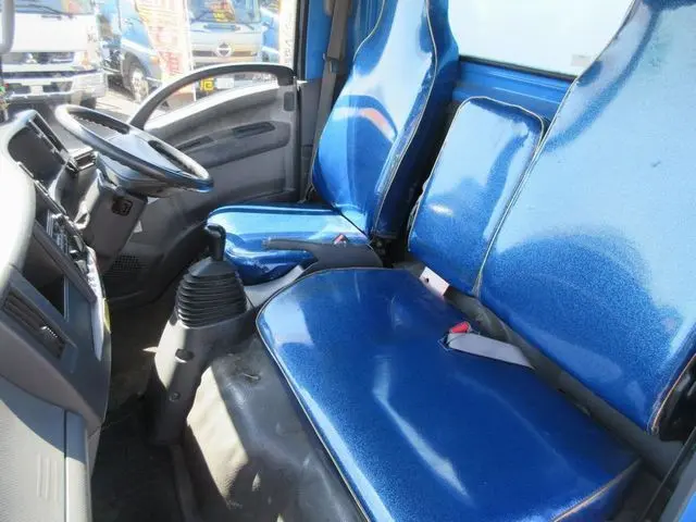 いすゞ エルフ TKG-NMR85N(2WD)の写真46