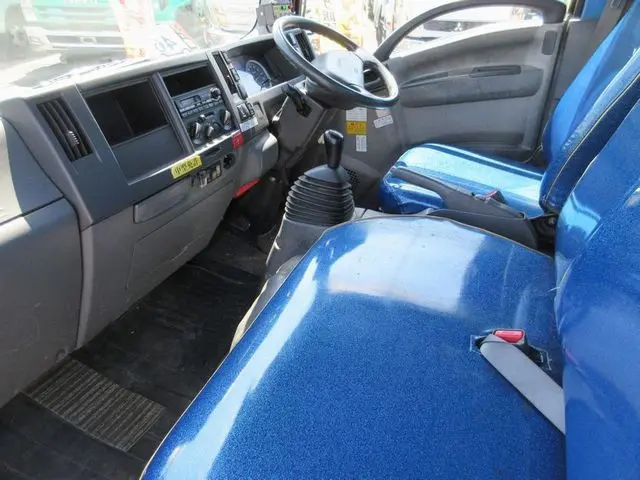 いすゞ エルフ TKG-NMR85N(2WD)の写真47