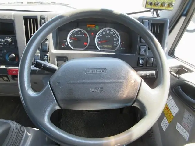 いすゞ エルフ TKG-NMR85N(2WD)の写真48