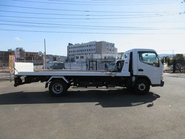 三菱 キャンター TPG-FEB80(2WD)の写真11