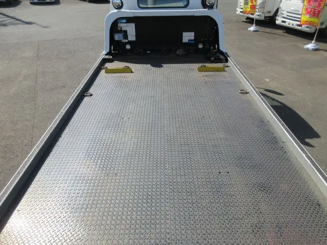 三菱 キャンター TPG-FEB80(2WD)の写真14