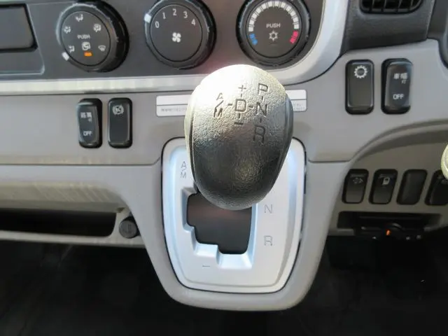 三菱 キャンター TPG-FEB80(2WD)の写真43