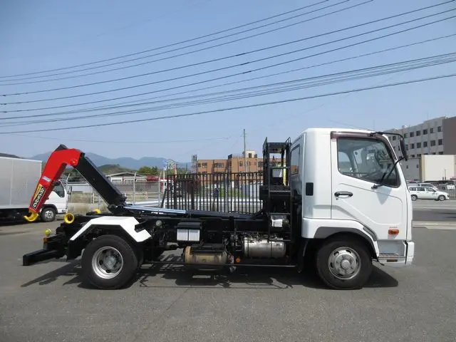 三菱 ファイター 2KG-FK71F(2WD)の写真10