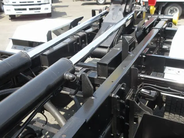 三菱 ファイター 2KG-FK71F(2WD)の写真17