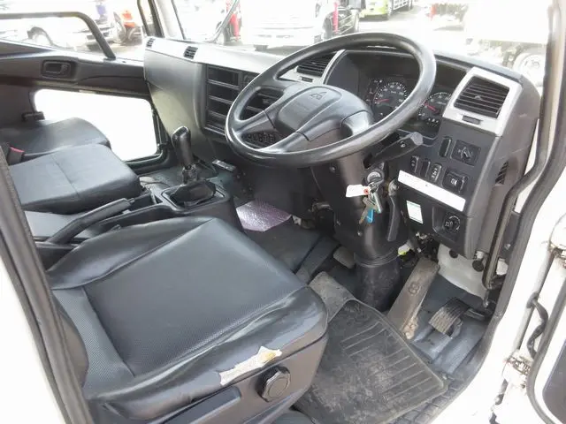 三菱 ファイター 2KG-FK71F(2WD)の写真27