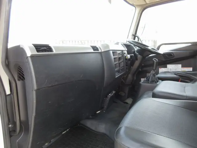 三菱 ファイター 2KG-FK71F(2WD)の写真30