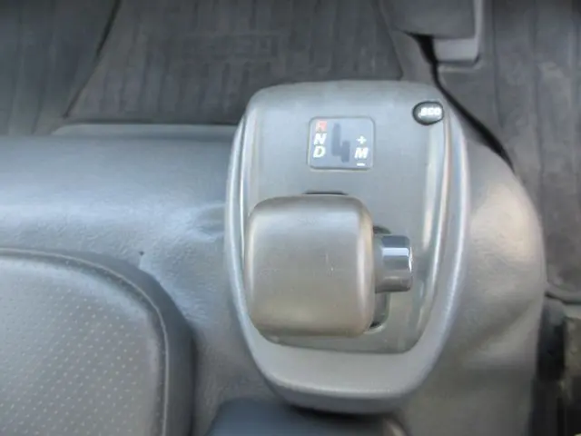 いすゞ フォワード TKG-FRR90S1(2WD)の写真41