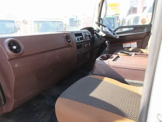 日野 レンジャー 2PG-FD2ABG(2WD)の写真34