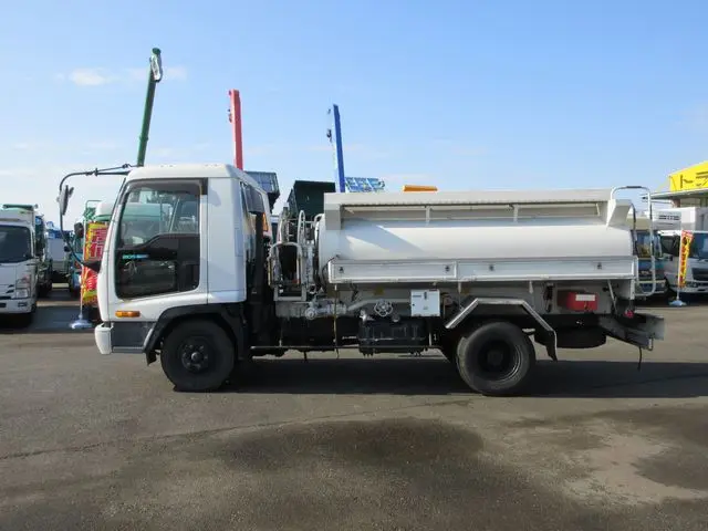 いすゞ フォワード KK-FRR35D4S(2WD)の写真9