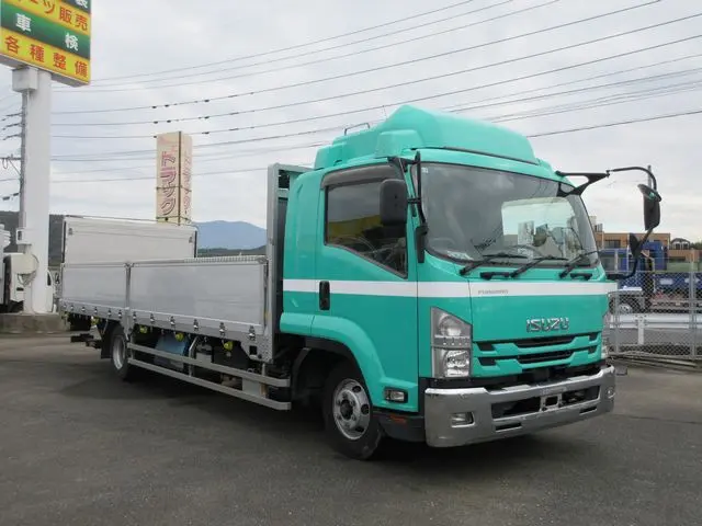 いすゞ フォワード 2RG-FRR90T2(2WD)の写真3