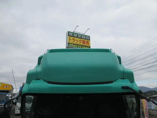 いすゞ フォワード 2RG-FRR90T2(2WD)の写真5