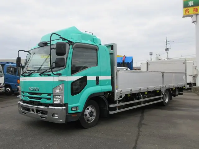 いすゞ フォワード 2RG-FRR90T2(2WD)の写真6