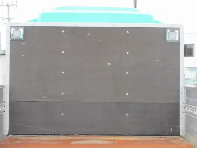 いすゞ フォワード 2RG-FRR90T2(2WD)の写真16