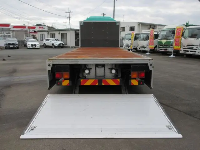 いすゞ フォワード 2RG-FRR90T2(2WD)の写真22