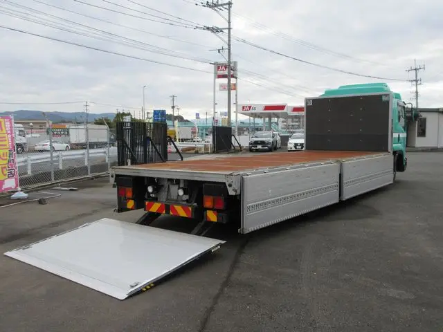 いすゞ フォワード 2RG-FRR90T2(2WD)の写真23