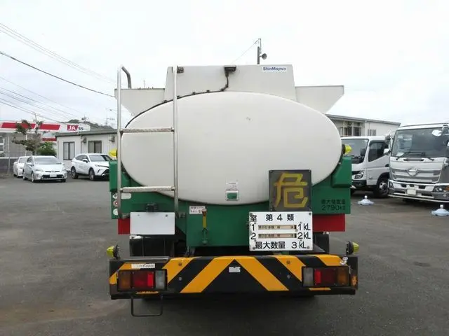 いすゞ エルフ TPG-NMR85N(2WD)の写真3