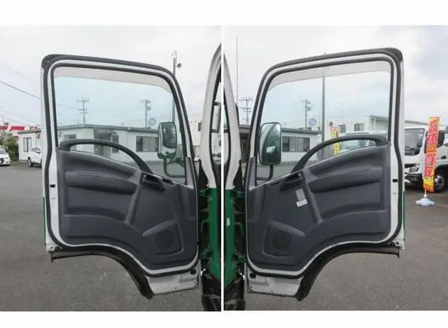 いすゞ エルフ TPG-NMR85N(2WD)の写真34