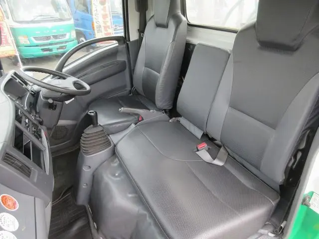 いすゞ エルフ TPG-NMR85N(2WD)の写真38