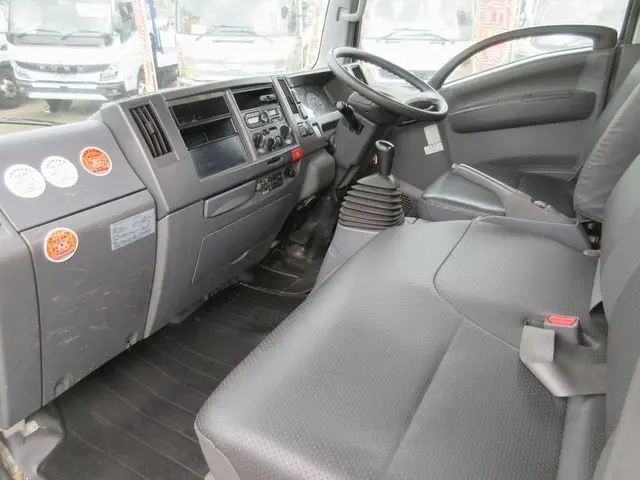 いすゞ エルフ TPG-NMR85N(2WD)の写真39