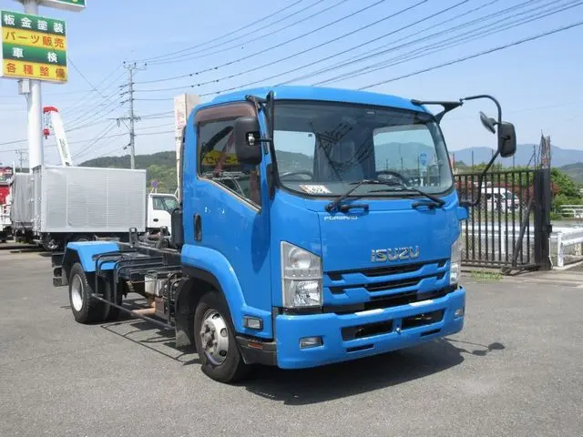 いすゞ フォワード TKG-FRR90S2(2WD)の写真3